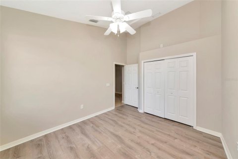 Villa ou maison à louer à Bradenton, Floride: 5 chambres, 273.88 m2 № 2098612 - photo 23