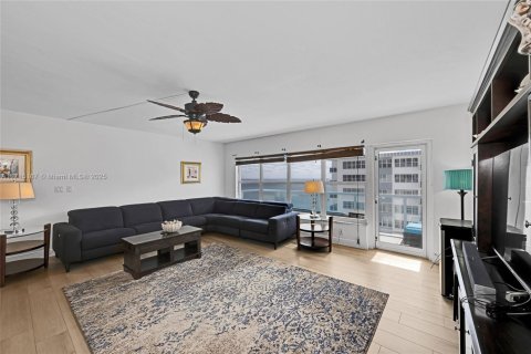 Condominio en venta en Fort Lauderdale, Florida, 2 dormitorios, 146.79 m2 № 1466892 - foto 10