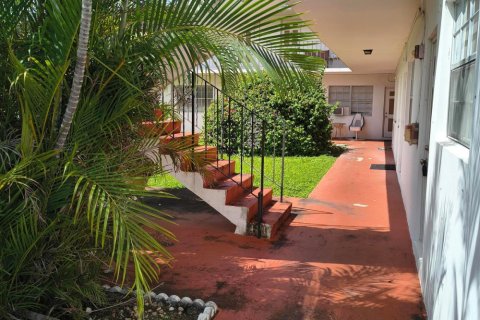 Condo à Hollywood, Floride, 1 chambre  № 2303872