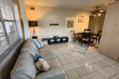Copropriété à louer à Hollywood, Floride: 1 chambre, 59.83 m2 № 2303872 - photo 5