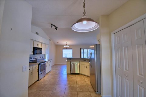 House in Auburndale, Florida 3 bedrooms, 131.64 sq.m. № 1854399 - photo 17