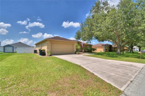 House in Auburndale, Florida 3 bedrooms, 131.64 sq.m. № 1854399 - photo 4
