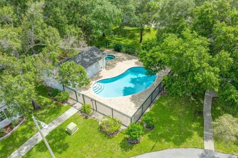Condo in Pinellas Park, Florida, 2 bedrooms  № 1912879 - photo 27