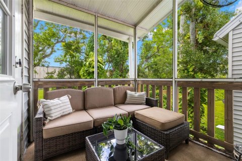 Condo in Pinellas Park, Florida, 2 bedrooms  № 1912879 - photo 24