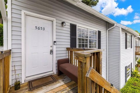 Condo in Pinellas Park, Florida, 2 bedrooms  № 1912879 - photo 3