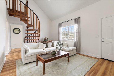 Condo in Pinellas Park, Florida, 2 bedrooms  № 1912879 - photo 5
