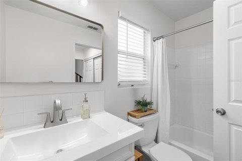 Condo in Pinellas Park, Florida, 2 bedrooms  № 1912879 - photo 19