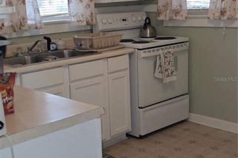 House in Lake Alfred, Florida 3 bedrooms, 112.78 sq.m. № 1545417 - photo 5