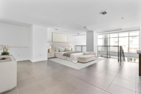 Copropriété à vendre à Miami, Floride: 2 chambres, 116.78 m2 № 2326296 - photo 11