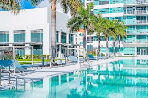 Copropriété à vendre à Miami, Floride: 2 chambres, 116.78 m2 № 2326296 - photo 18