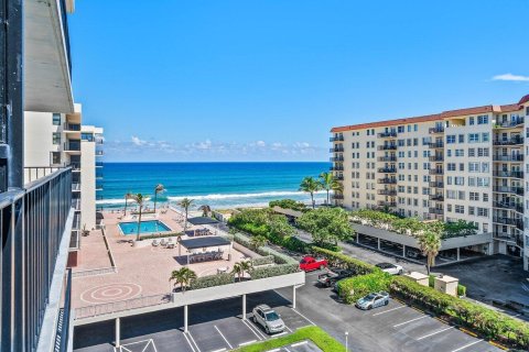 Condo in Palm Beach, Florida, 2 bedrooms  № 2253134 - photo 22