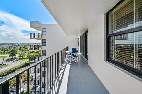 Condo in Palm Beach, Florida, 2 bedrooms  № 2253134 - photo 23