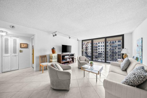 Condo in Palm Beach, Florida, 2 bedrooms  № 2253134 - photo 6