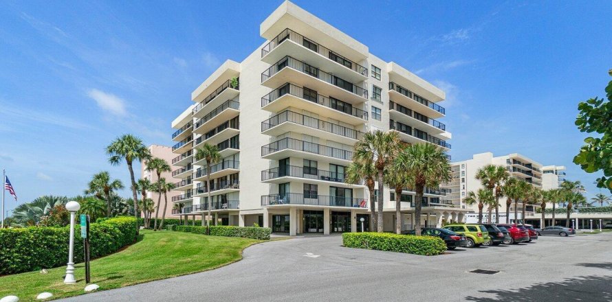 Condo in Palm Beach, Florida, 2 bedrooms  № 2253134