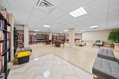 Condo in Palm Beach, Florida, 2 bedrooms  № 2253134 - photo 24