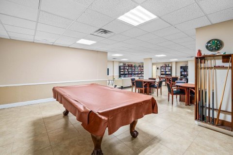 Condo in Palm Beach, Florida, 2 bedrooms  № 2253134 - photo 25