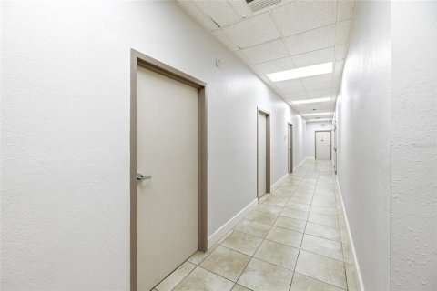 Immobilier commercial à vendre à Apopka, Floride: 1178.84 m2 № 2339253 - photo 10