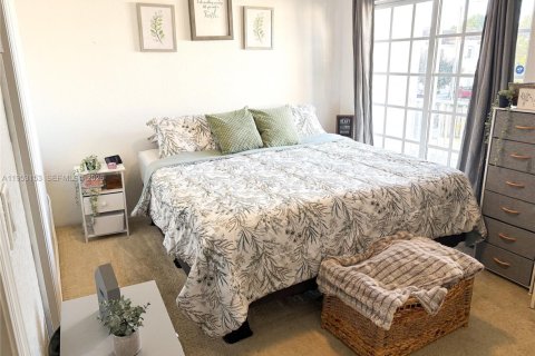 Touwnhouse à vendre à Florida City, Floride: 2 chambres, 105.91 m2 № 2007522 - photo 9