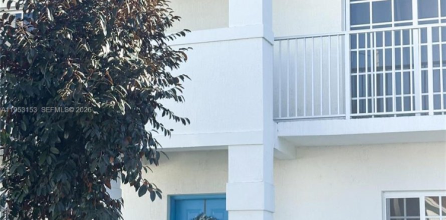 Touwnhouse à Florida City, Floride 2 chambres, 105.91 m2 № 2007522