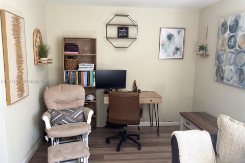 Touwnhouse à vendre à Florida City, Floride: 2 chambres, 105.91 m2 № 2007522 - photo 3