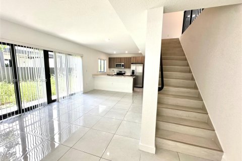 Villa ou maison à louer à Florida City, Floride: 5 chambres, 176.7 m2 № 2038174 - photo 7