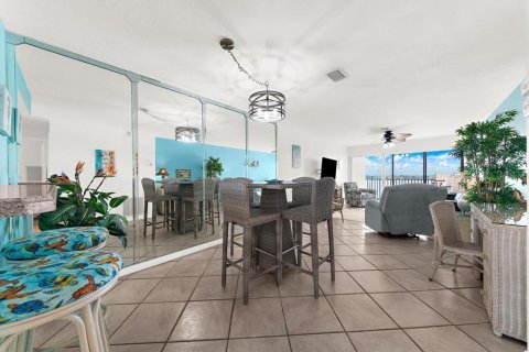 Copropriété à vendre à Sarasota, Floride: 1 chambre, 78.6 m2 № 2410338 - photo 17