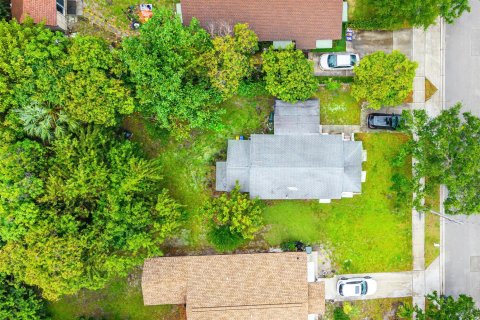 House in Boca Raton, Florida 3 bedrooms, 89.93 sq.m. № 2250599