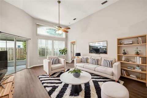Casa en venta en Brandon, Florida, 3 dormitorios, 169.64 m2 № 1911237 - foto 8