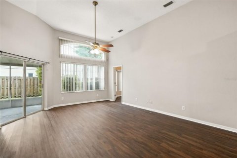 Casa en venta en Brandon, Florida, 3 dormitorios, 169.64 m2 № 1911237 - foto 9