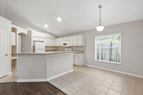 Casa en venta en Brandon, Florida, 3 dormitorios, 169.64 m2 № 1911237 - foto 7