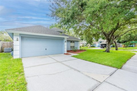 Casa en venta en Brandon, Florida, 3 dormitorios, 169.64 m2 № 1911237 - foto 2