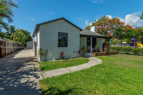 Villa ou maison à vendre à Delray Beach, Floride: 3 chambres, 86.21 m2 № 1951385 - photo 2