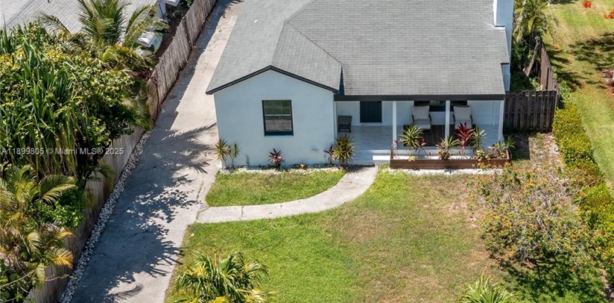 Villa ou maison à Delray Beach, Floride 3 chambres, 86.21 m2 № 1951385