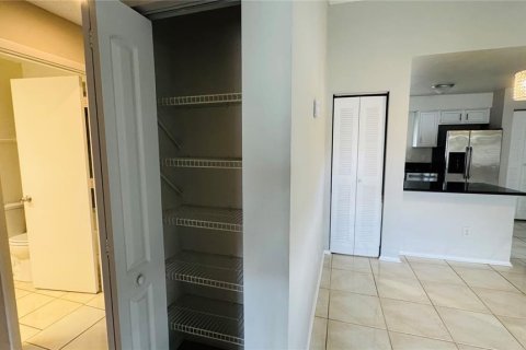 Condominio en alquiler en Orlando, Florida, 2 dormitorios, 86.58 m2 № 1823306 - foto 12