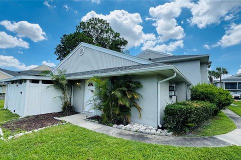 Condominio en alquiler en Orlando, Florida, 2 dormitorios, 86.58 m2 № 1823306 - foto 2