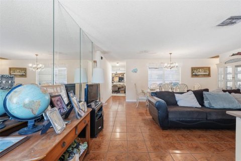 Villa ou maison à vendre à Tarpon Springs, Floride: 3 chambres, 169.27 m2 № 2100758 - photo 6