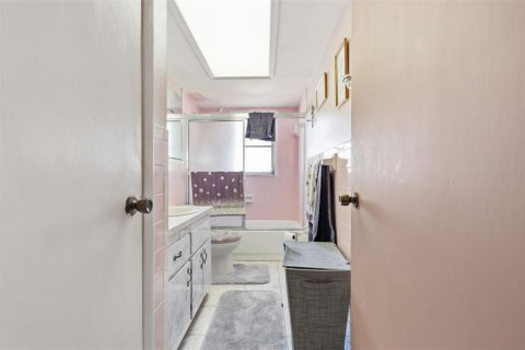 Villa ou maison à vendre à Tarpon Springs, Floride: 3 chambres, 169.27 m2 № 2100758 - photo 25