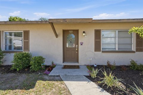Villa ou maison à vendre à Tarpon Springs, Floride: 3 chambres, 169.27 m2 № 2100758 - photo 2