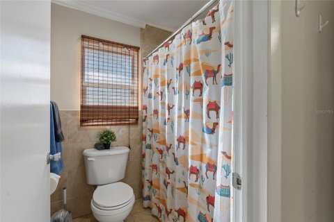 House in Tampa, Florida 3 bedrooms, 164.9 sq.m. № 1589980 - photo 22