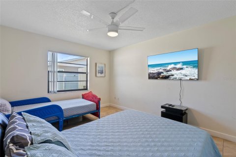 House in Tampa, Florida 3 bedrooms, 164.9 sq.m. № 1589980 - photo 18
