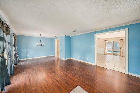 House in Tampa, Florida 3 bedrooms, 152.64 sq.m. № 1690003 - photo 3