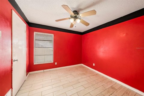 House in Tampa, Florida 3 bedrooms, 152.64 sq.m. № 1690003 - photo 15