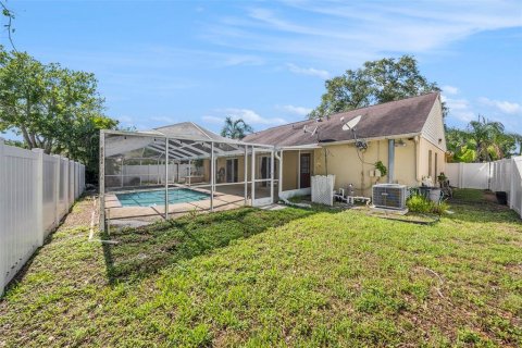 House in Tampa, Florida 3 bedrooms, 152.64 sq.m. № 1690003 - photo 25