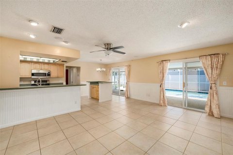 House in Tampa, Florida 3 bedrooms, 152.64 sq.m. № 1690003 - photo 7