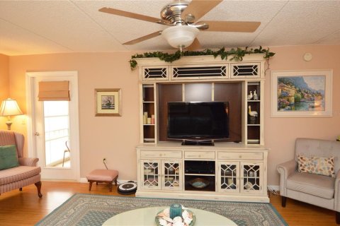 Condominio en alquiler en Largo, Florida, 2 dormitorios, 91.69 m2 № 1648423 - foto 24