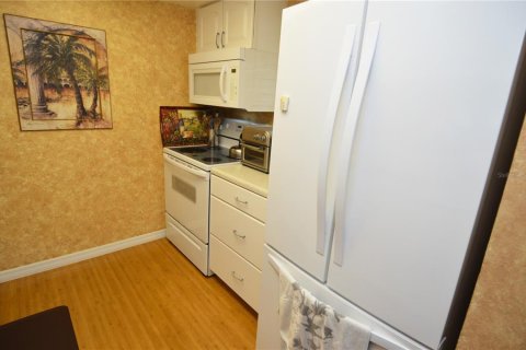 Condominio en alquiler en Largo, Florida, 2 dormitorios, 91.69 m2 № 1648423 - foto 5