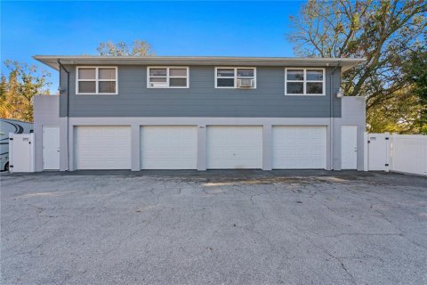 Immobilier commercial à vendre à Gulfport, Floride: 4 chambres, 190.82 m2 № 1566342 - photo 3