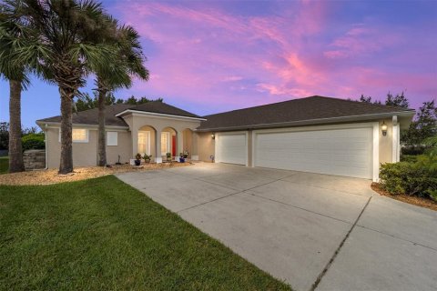 Villa ou maison à vendre à Ocala, Floride: 3 chambres, 159.79 m2 № 1390448 - photo 1