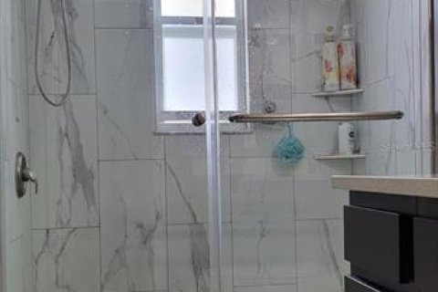 House in Kissimmee, Florida 3 bedrooms, 108.88 sq.m. № 1912360 - photo 12