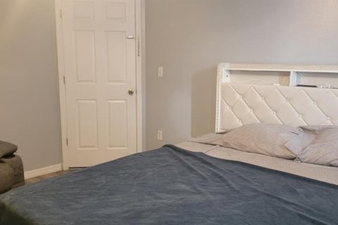 House in Kissimmee, Florida 3 bedrooms, 108.88 sq.m. № 1912360 - photo 11